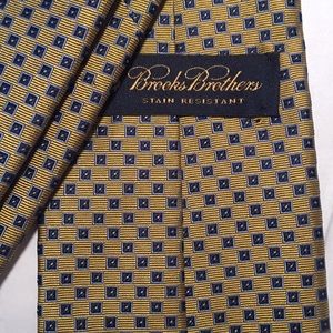 Brooks Brothers Tie color- gold / blue. Never used